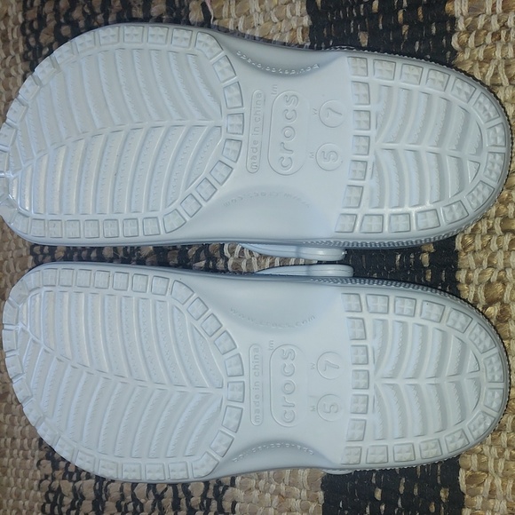 Crocs Clogs NWOT UNISEX - Picture 7 of 9